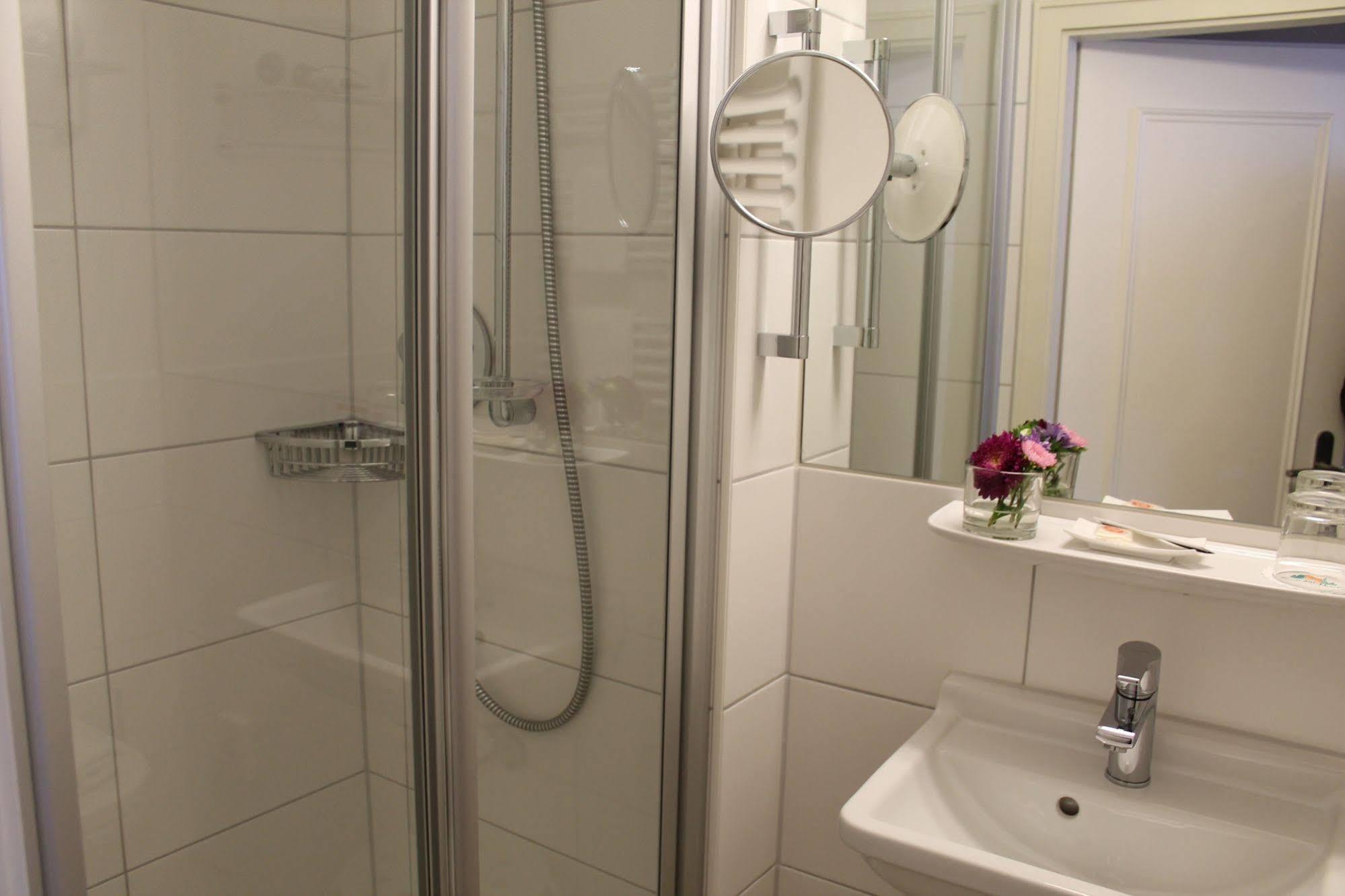 Stadt-Gut-Hotel Gasthof Goldener Adler Schwäbisch Hall Extérieur photo